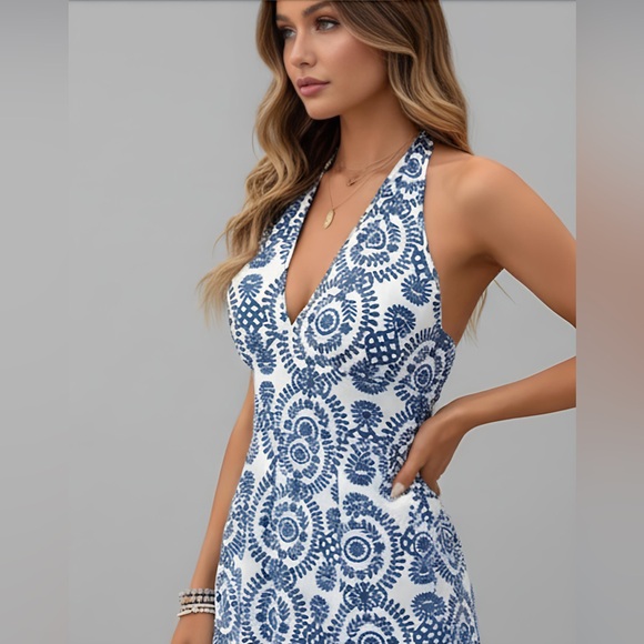 Blue Printed Halter Neck Tie Romper - Picture 3 of 8